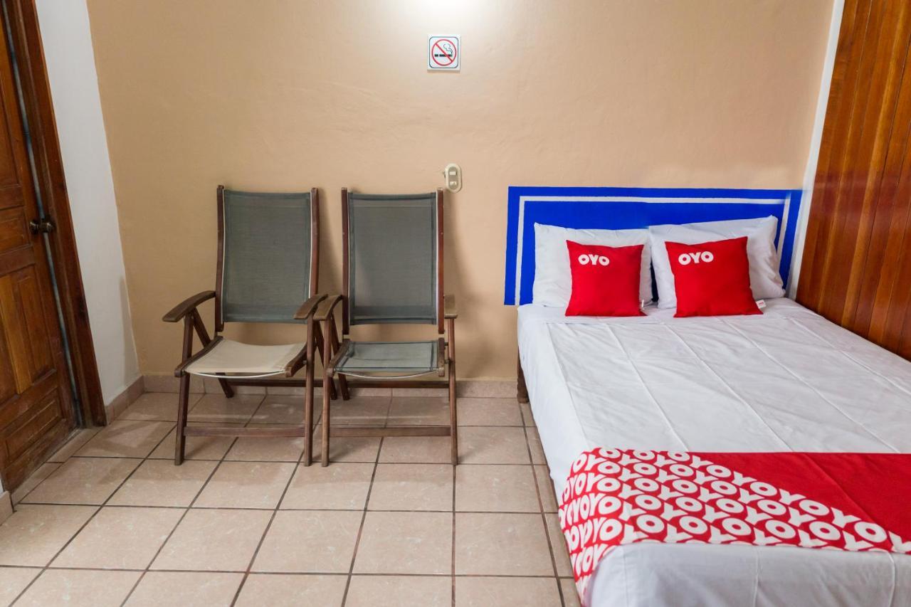 Hotel Isis Zihuatanejo Extérieur photo