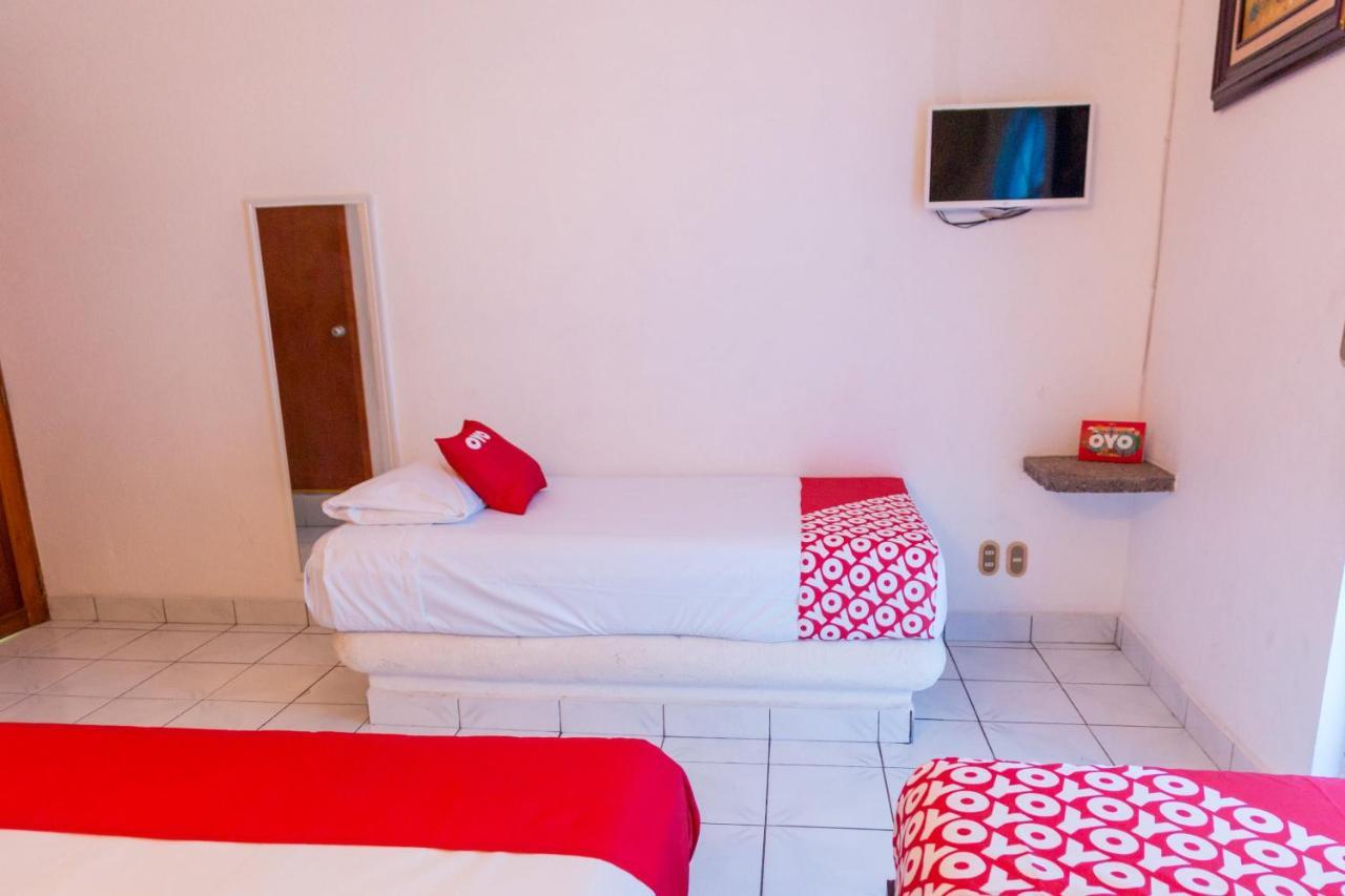 Hotel Isis Zihuatanejo Extérieur photo