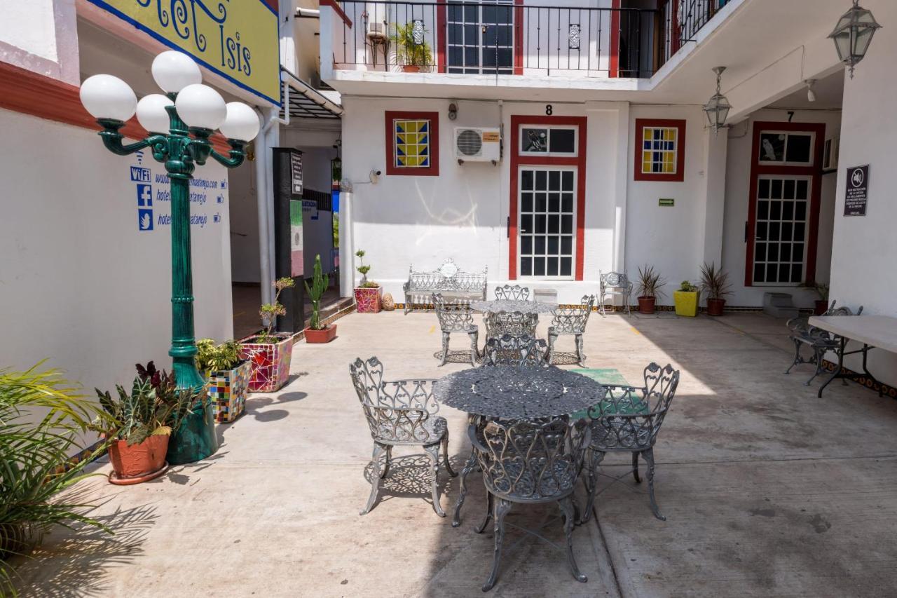 Hotel Isis Zihuatanejo Extérieur photo