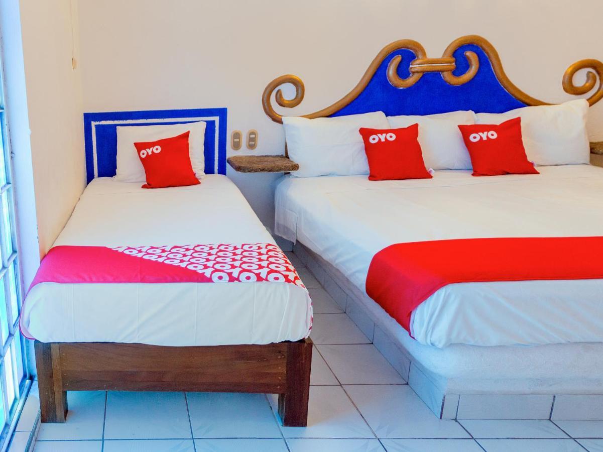 Hotel Isis Zihuatanejo Extérieur photo